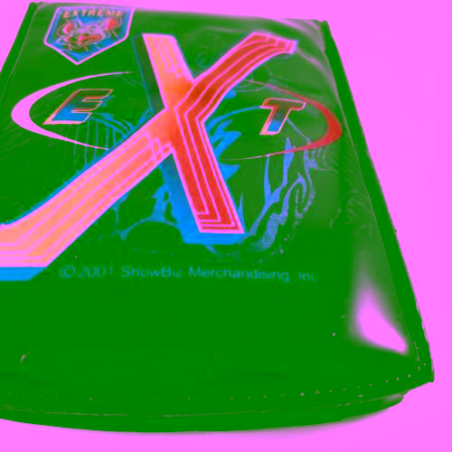 File:2001 Extreme Chuck E. Wallet (7).avif