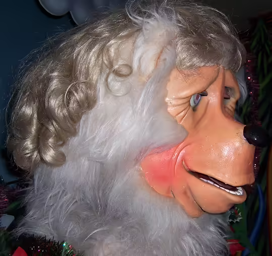 File:Beach Bear (Animatronic) (4).avif