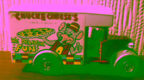 File:1993 Chuck E. Cheese S Delivery Truck.avif