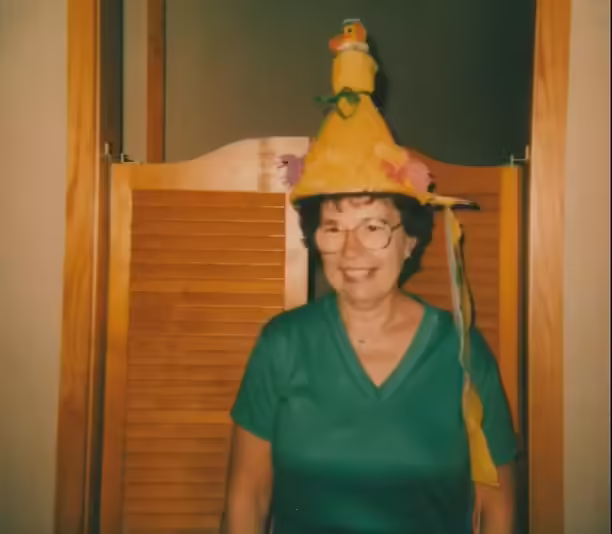 File:Crazy Colander Head Night (Event) (161).avif