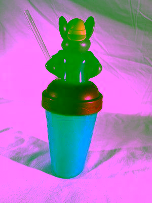 File:2012 Chuck E. Cheese S Collectable Cup (5).avif