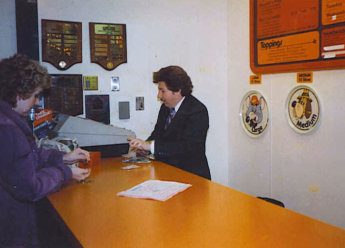 File:Mentor, OH (7900 Plaza Blvd No. 170a) (17).avif