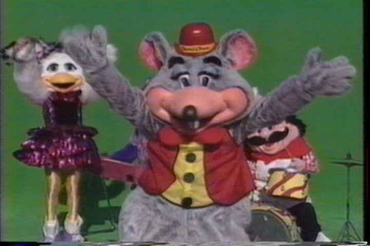 File:Celebration - Screenshot from "Celebration" live show.avif