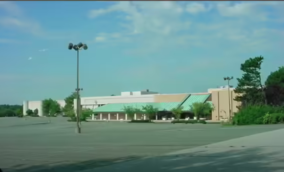File:Abandoned Chuck E Cheese.avif