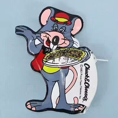 File:Chuck E. Cheese Coin Purse (1983) - left.avif