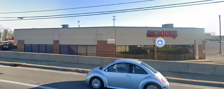 File:Cincinnati, OH (9712 Colerain Ave) (4).avif