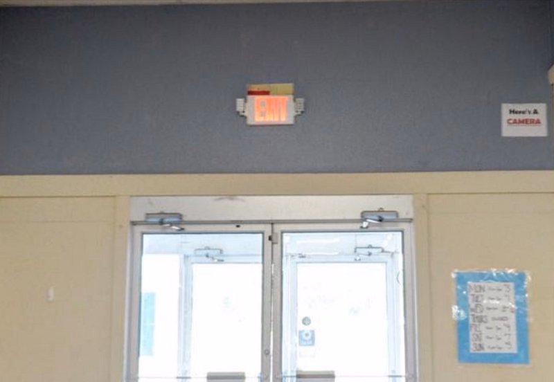 File:Champaign, IL (1036 Bloomington Rd) (4).avif