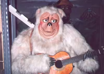 File:Bear Country Jubilee - Chet Faddikins (2001).avif