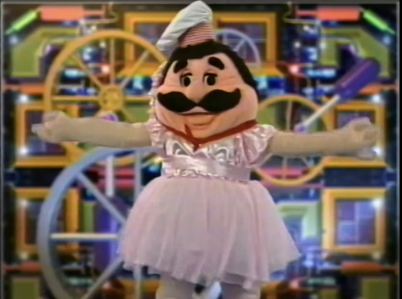 File:Articulated Pasqually Walkaround (3).avif