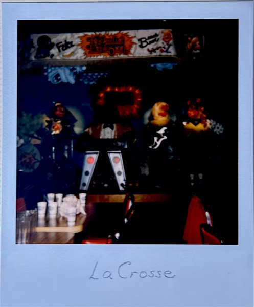 File:Circus Pizza (23).avif