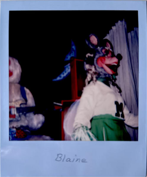 File:Circus Pizza (25).avif