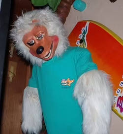 Beach Bear (Mijjin) (2).avif