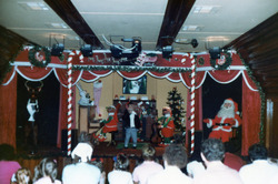 Tail Wagging Dog (Animatronic) - 1981.avif