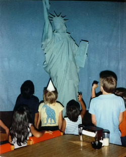 Statueshowbizpic.avif