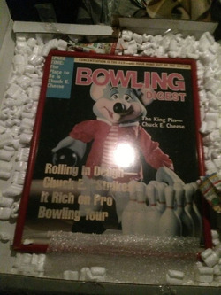 Bowling (Magazine) - Red Frame.avif
