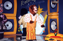 Rock-afire Explosion (Neon Sign) - 1994-11 (3).avif