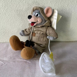 Chuck E. Cheese's Limited Edition Survivor Plush (2004) (3).avif