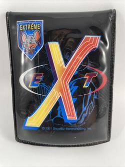2001 Extreme Chuck E. Wallet (4).avif