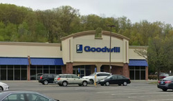 Waterbury, CT (983 Wolcott St).avif