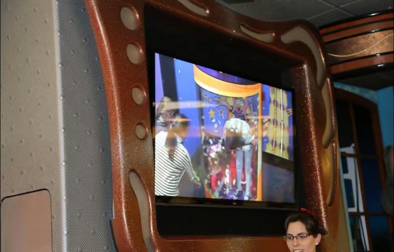 File:Tv Screen.avif