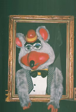 Winchester Chuck E. Cheese V2 (Animatronic) (3).avif
