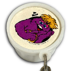 1981 Pizza Time Theatre Mr. Munch Keychain.avif