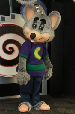 Chuck E. Cheese 3216m Hybrid (Animatronic) - An Image of the Bot.avif