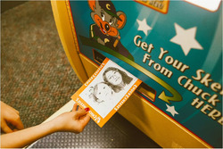 Chuck E. Cheese's Sketch Book - Picture dispenser.avif