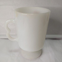 1981 Chuck E. Cheese Milk Glass Mug (2).avif
