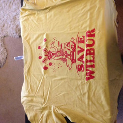 GigglebeesShirt.avif