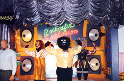 Rock-afire Explosion (Neon Sign) - 1994-11 (5).avif
