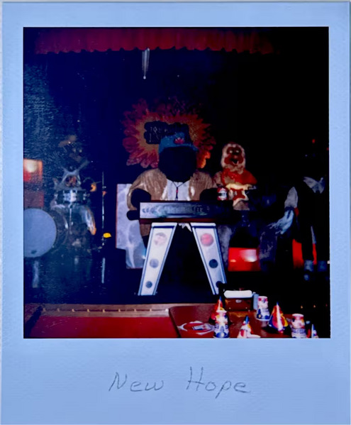 File:Circus Pizza (28).avif