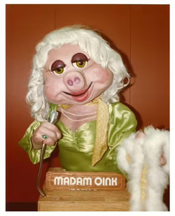 PTT Madam Oink Name Sign (1978) - Nameplate.avif